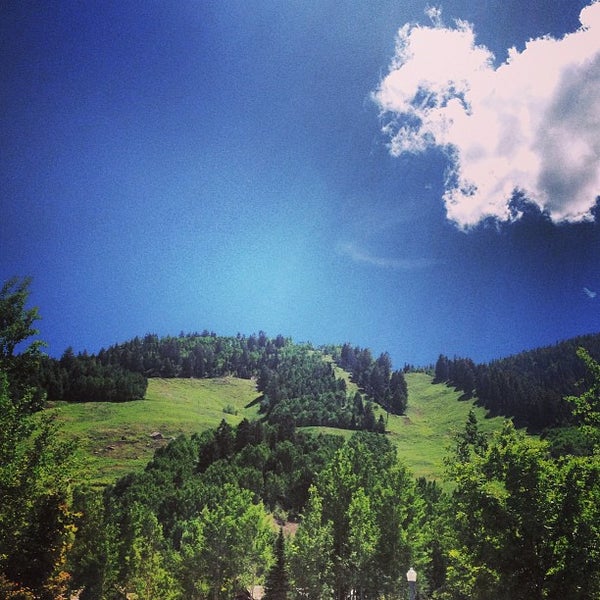 Снимок сделан в Aspen Mountain пользователем Noelle D. 6/14/2013