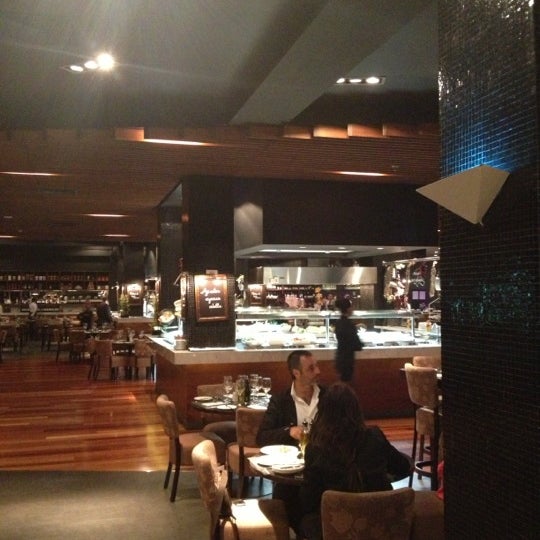 11/9/2012にMarcos C.がRestaurant Santerraで撮った写真