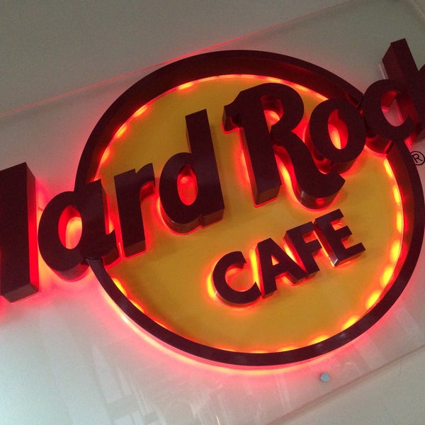 Снимок сделан в Hard Rock Cafe Punta Cana пользователем Heloisa M. 12/12/2014