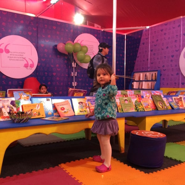 Foto scattata a Feria Internacional del Libro de Lima da Manuel S. il 7/29/2014