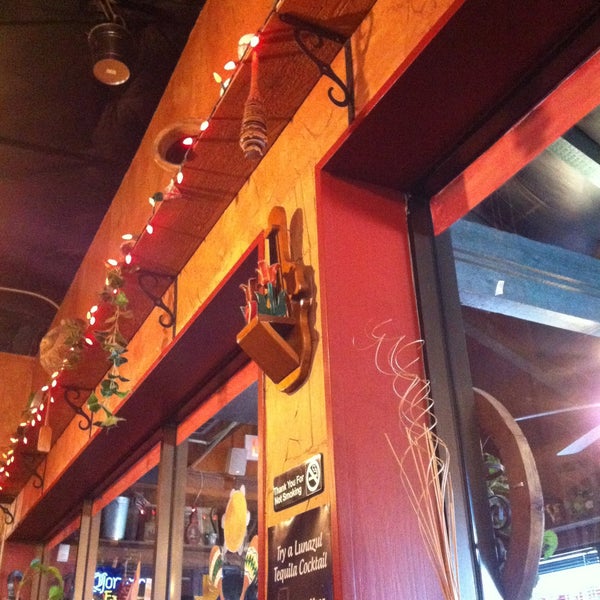 รูปภาพถ่ายที่ Don Pepe&#39;s Rancho Mexican Grill โดย Barb-o-joy เมื่อ 5/12/2013