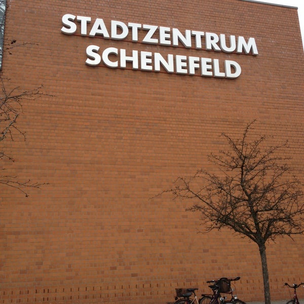 Photo taken at Stadtzentrum Schenefeld by Julia K. on 4/5/2013