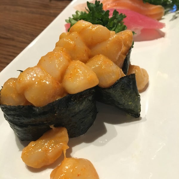 Снимок сделан в Sake2Me Sushi - Cerritos пользователем DT 9/21/2016