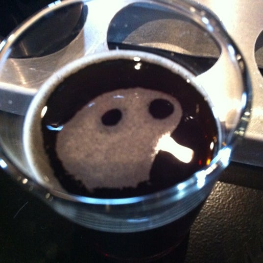 Das Foto wurde bei Tin Man Brewing Company von Demi am 12/19/2012 aufgenommen