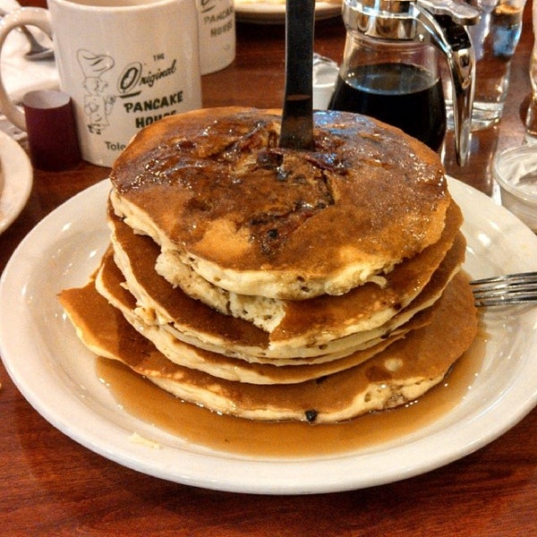 Das Foto wurde bei Uncle John&#39;s Pancake House von Daniel J. am 3/30/2014 aufgenommen