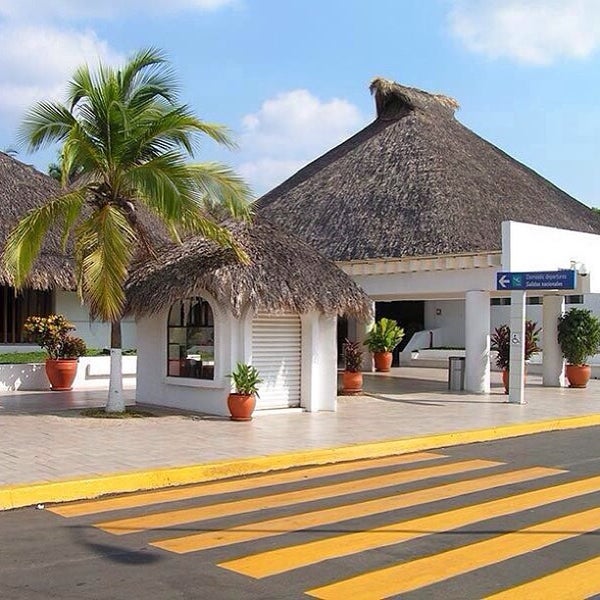 Aeropuerto Internacional de Bahías de Huatulco (HUX) 178 tips