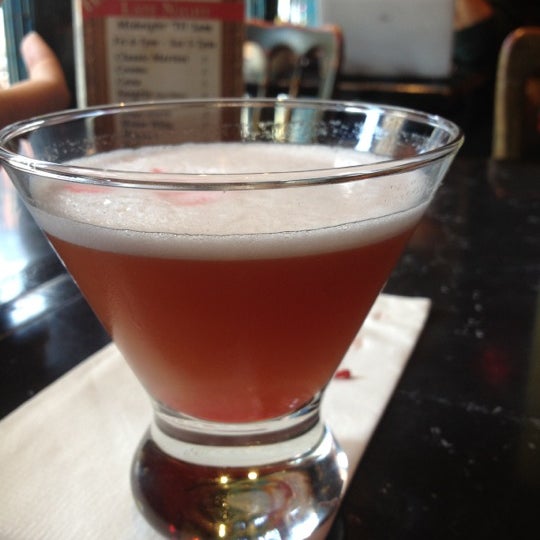 Снимок сделан в Simone Martini Bar &amp; Cafe пользователем Megan T. 9/30/2012