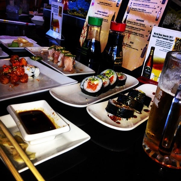 6/17/2014 tarihinde Melissa M.ziyaretçi tarafından Awesome Sushi'de çekilen fotoğraf