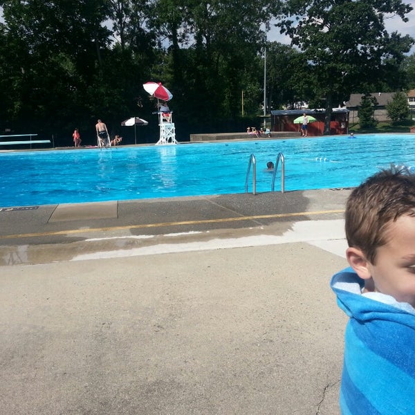 Maywood Pool Swimming Pool