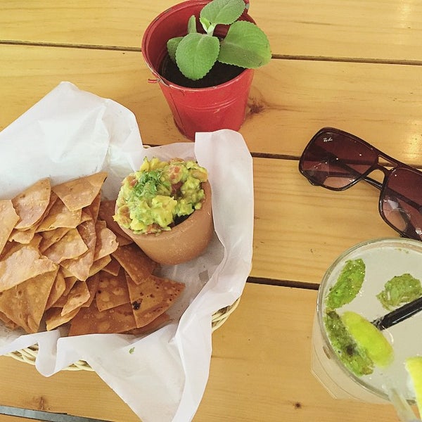 6/11/2015にArpanがChinita Real Mexican Foodで撮った写真