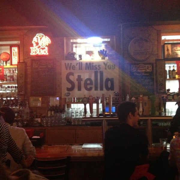 6/7/2013 tarihinde Hayley H.ziyaretçi tarafından Sedgwick&#39;s Bar &amp; Grill'de çekilen fotoğraf