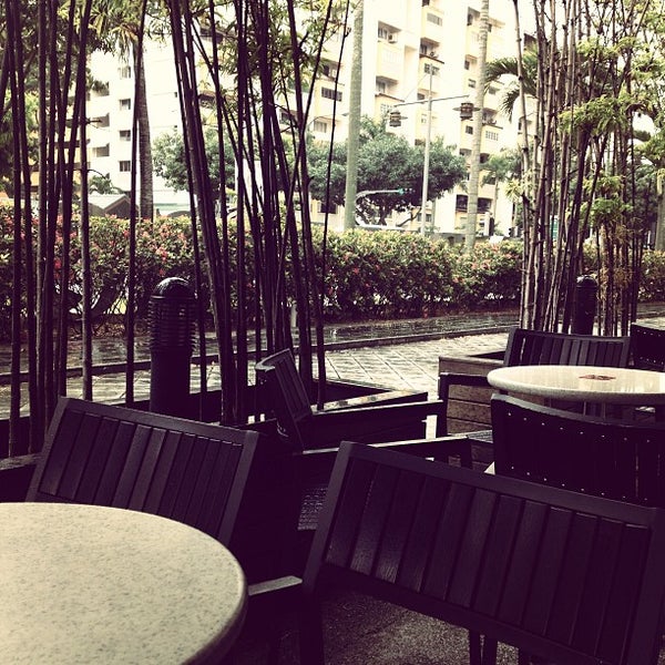 Photos at The Coffee Bean & Tea Leaf Café in Tampines