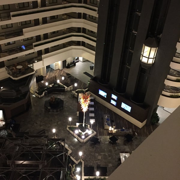 3/13/2016 tarihinde Gagan S.ziyaretçi tarafından Embassy Suites by Hilton'de çekilen fotoğraf