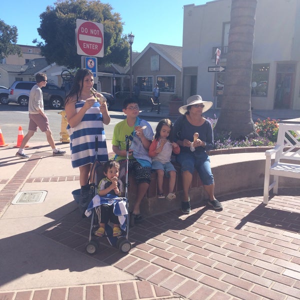Souza's Ice Cream Parlor in Capitola