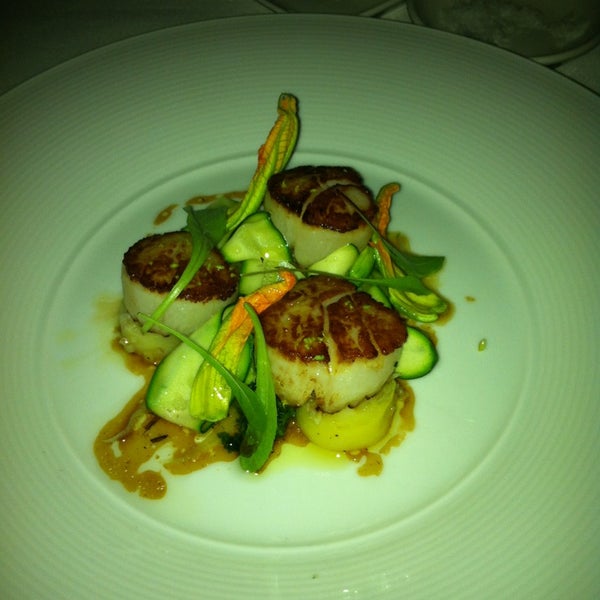 Scallops. Wow. Just wow. Can't fault them