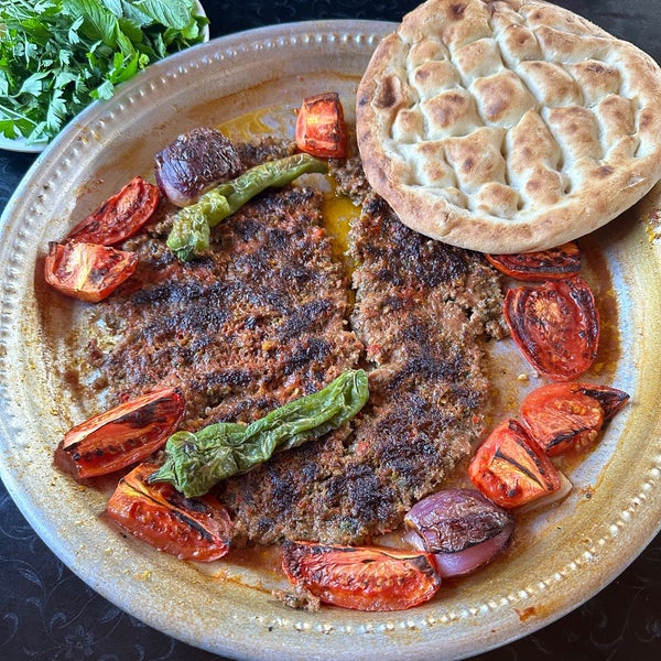 Foto tomada en Pöç Kasap ve Restaurant  por Ягиз А. el 10/18/2022