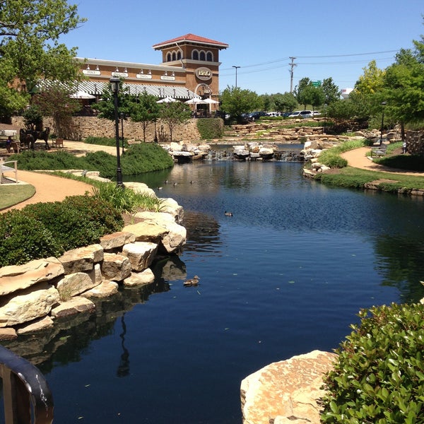 Watters Creek Shopping Plaza in Allen