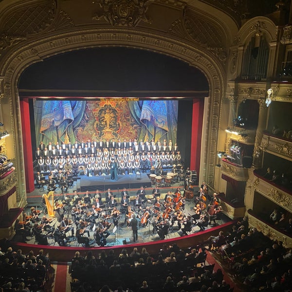 10/29/2021 tarihinde Cem A.ziyaretçi tarafından Национальная опера Украины'de çekilen fotoğraf