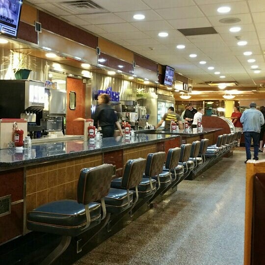 Photo taken at Baker&#39;s Diner by Cemile O. on 9/21/2015