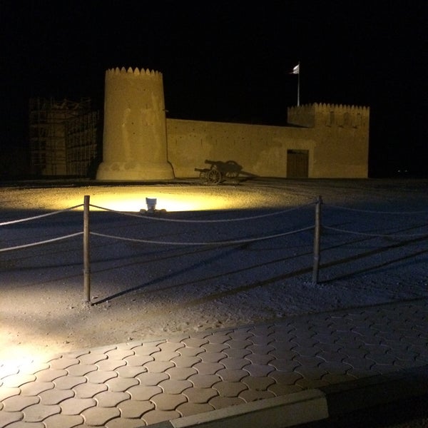 Photo taken at Al Zubarah Fort and Archaeological Site by Shaiju A. on 8/7/2015