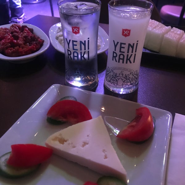 Photo taken at Aslanım Bar &amp; Bira Evi &amp; Restaurant by Hande on 10/17/2020