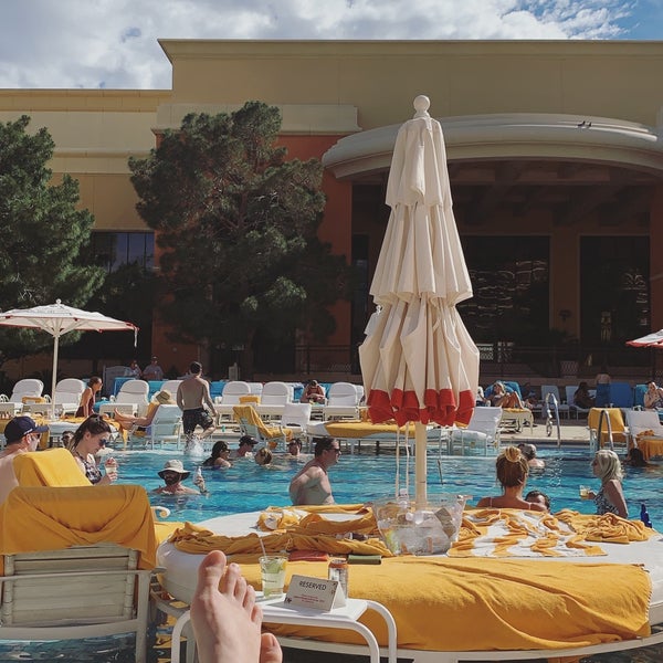 4/19/2019에 katie님이 Wynn Las Vegas Pool에서 찍은 사진