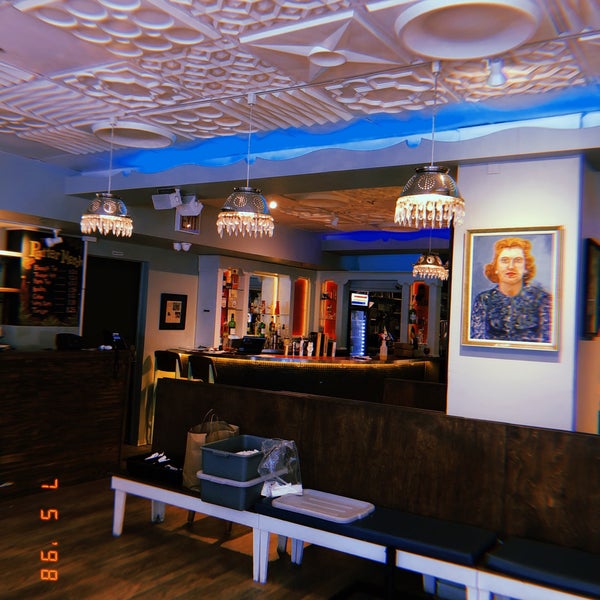 The Lucky Platter American Restaurant in Evanston