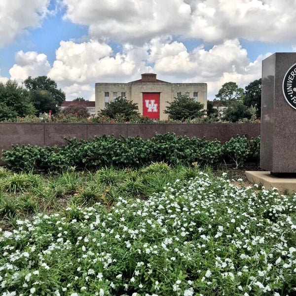 9/6/2018 tarihinde Erica S.ziyaretçi tarafından University of Houston'de çekilen fotoğraf