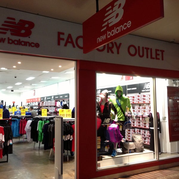 new balance outlet harbour town