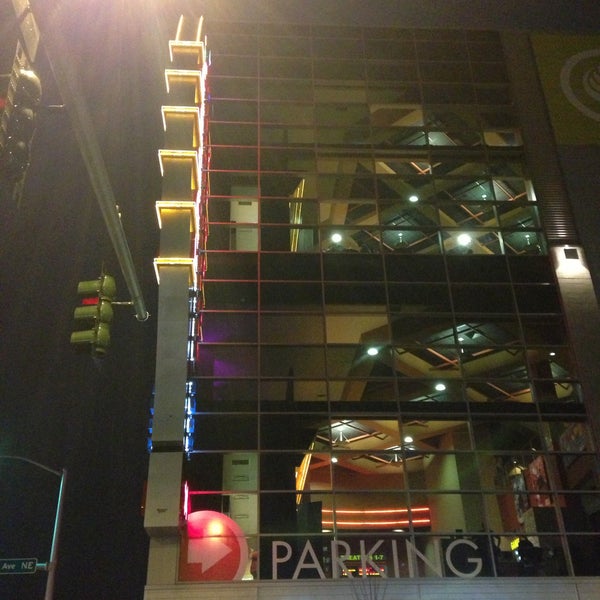 Fotos en Regal Thornton Place ScreenX & IMAX Cine en Seattle