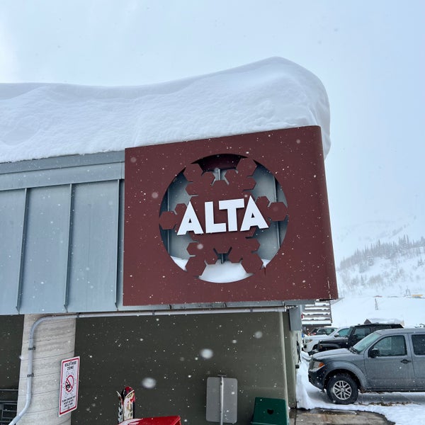 3/6/2023 tarihinde Corey G.ziyaretçi tarafından Alta Ski Area'de çekilen fotoğraf
