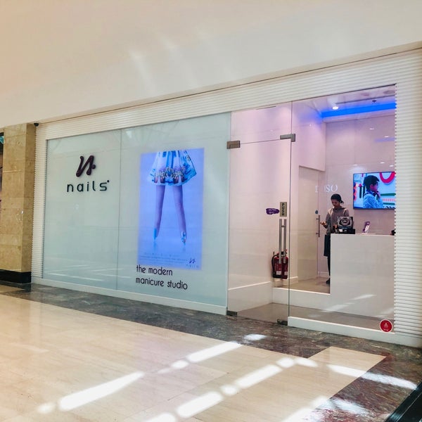 Nail place in the mall outlet