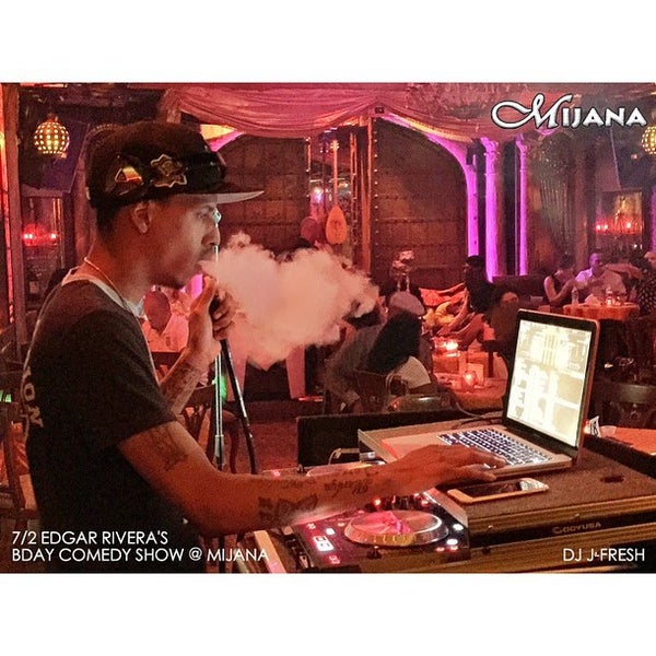Foto diambil di Mijana Hookah Lounge &amp; Restaurant oleh DJ C. pada 7/3/2015