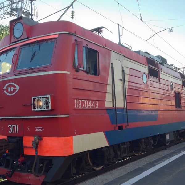 Казань петрозаводск поезд. Электричка петрозаводск медвежьегорск. Поезд 018 москва-петрозаводск. Поезд 159 петрозаводск москва. Электричка петрозаводск.