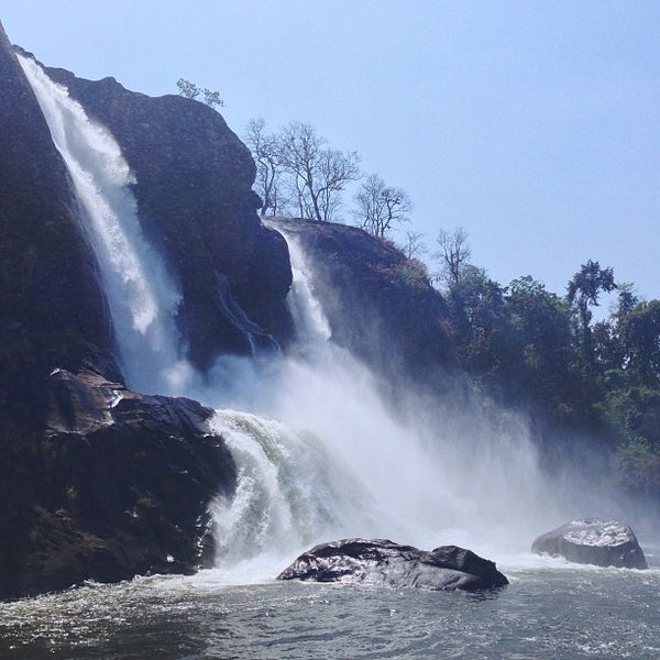 Athirapally Waterfalls Athirapally Water Falls Rd Athirapally Waterfal