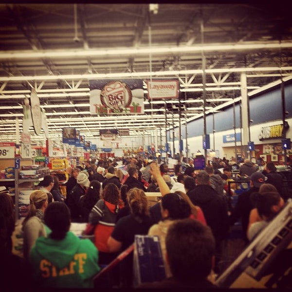 Photos at Walmart Supercenter Addison, IL