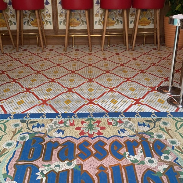 Foto scattata a Brasserie Dubillot da R A il 8/5/2021