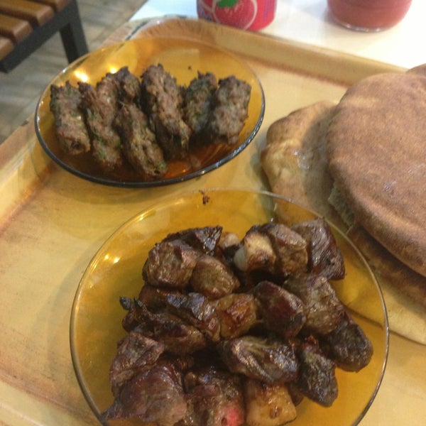 مطعم ناجي الحربي للمشويات - Middle Eastern Restaurant in النزهة