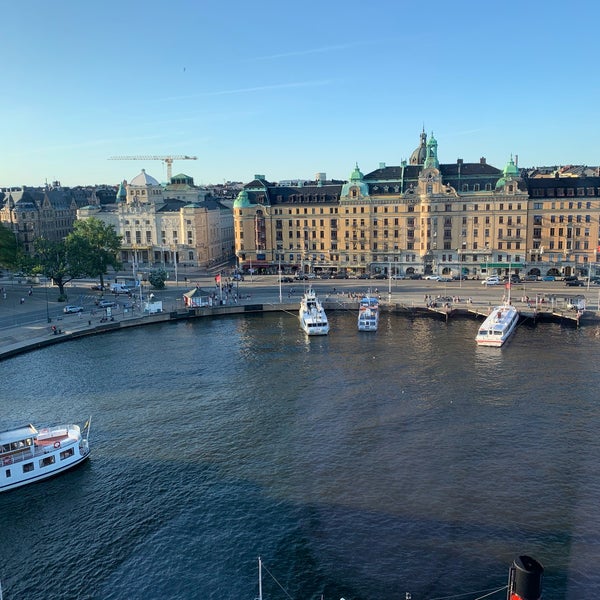 Das Foto wurde bei Grand Hôtel Stockholm von Turki am 7/20/2019 aufgenommen
