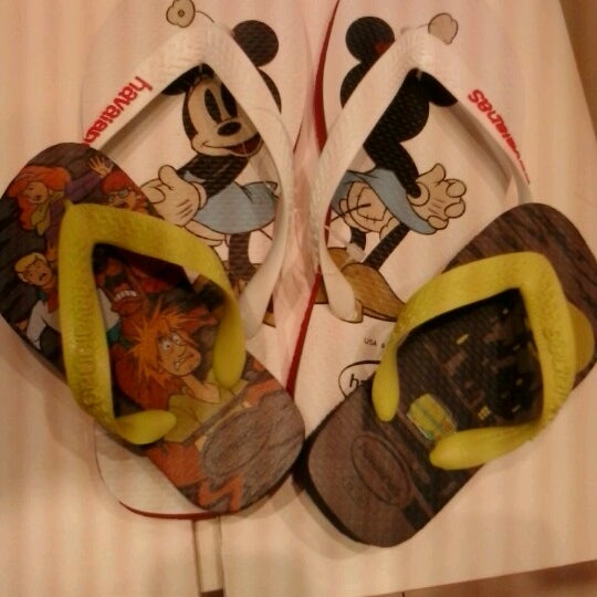 crocs shopping del rey