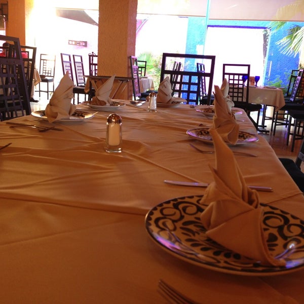 Photo taken at Santa Fe Restaurante by Iliana G. on 6/20/2013