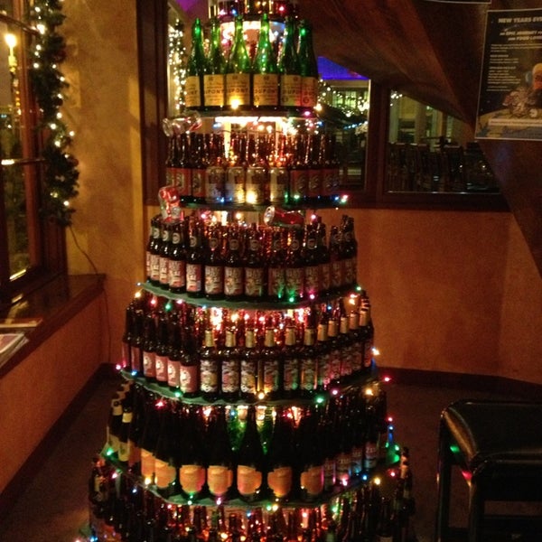12/23/2012 tarihinde Mitch E.ziyaretçi tarafından Perch Pub'de çekilen fotoğraf