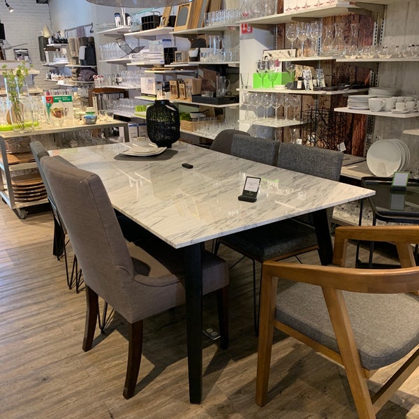 Móbica Furniture / Home Store