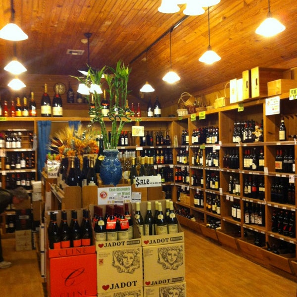 Photo taken at Long&#39;s Wines and Liquors by Heather H. on 3/3/2013