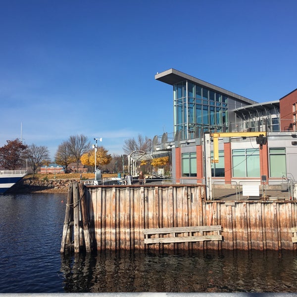 11/18/2016 tarihinde Ed A.ziyaretçi tarafından ECHO Lake Aquarium &amp; Science Center'de çekilen fotoğraf