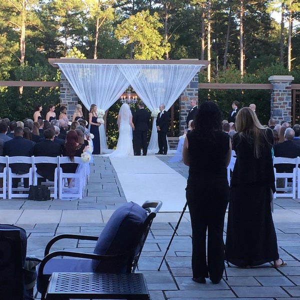 Photo taken at Washington Duke Inn &amp; Golf Club by Steve S. on 10/11/2015