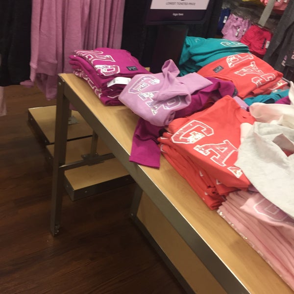 Магазин Одежды Площадь Восстания Mills Shop
