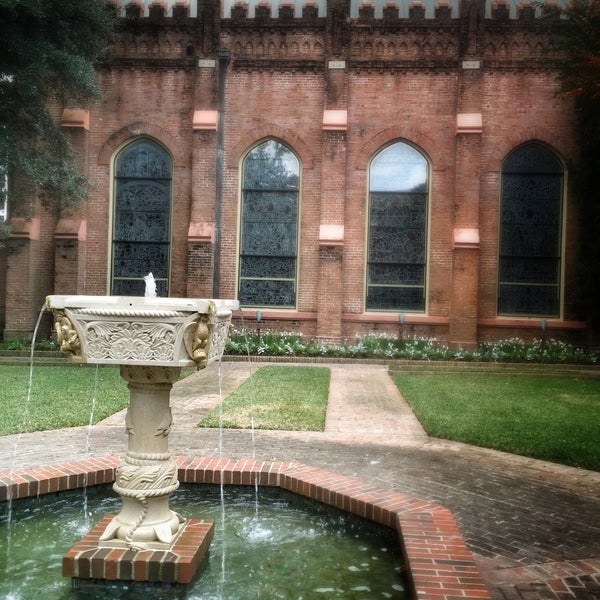12/30/2014 tarihinde Vic W.ziyaretçi tarafından Christ Church Cathedral'de çekilen fotoğraf