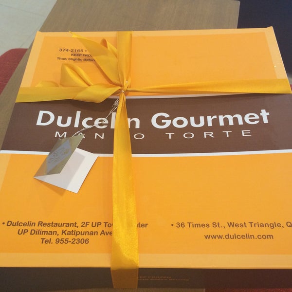 รูปภาพถ่ายที่ Dulcelin Gourmet โดย Anne M. เมื่อ 6/28/2015
