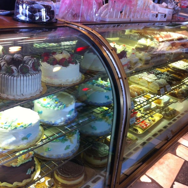 Montilio's Bakery in Quincy